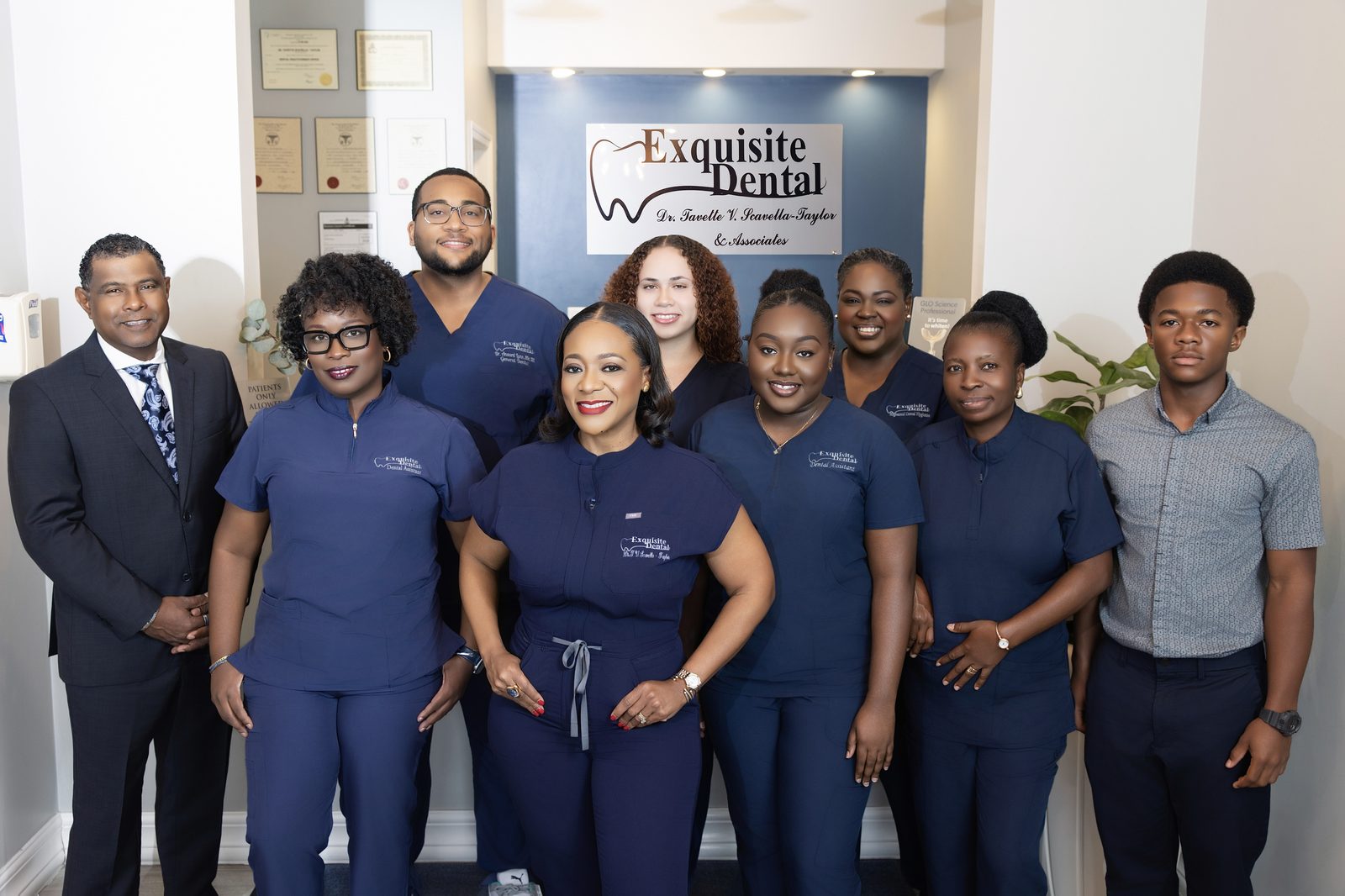 Exquisite Dental team group photo